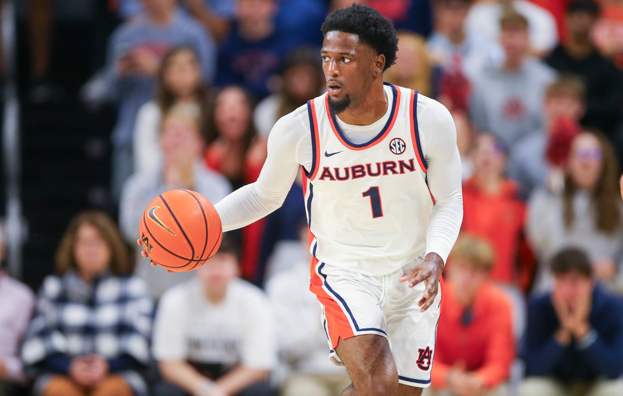 “War Eagle Invasion: Auburn Just Booked Tickets to Greece – First Overseas Trip Under Steven Pearl Will Change Everything!”